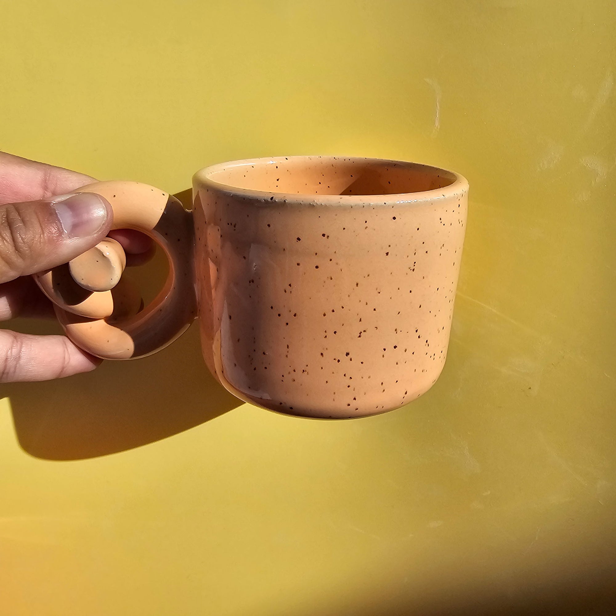 PEACHY SPECKLED KNOT MUG