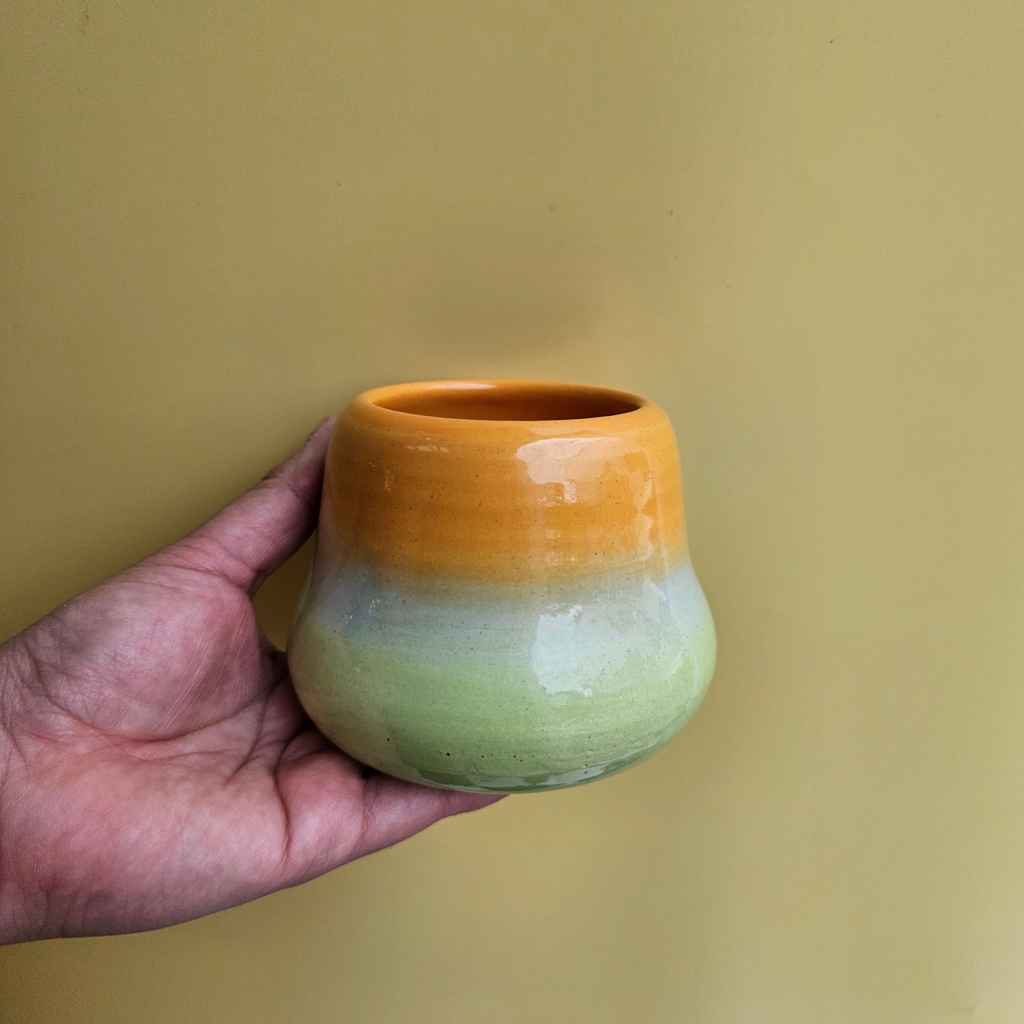 GUMMY WORM BLOB CUP