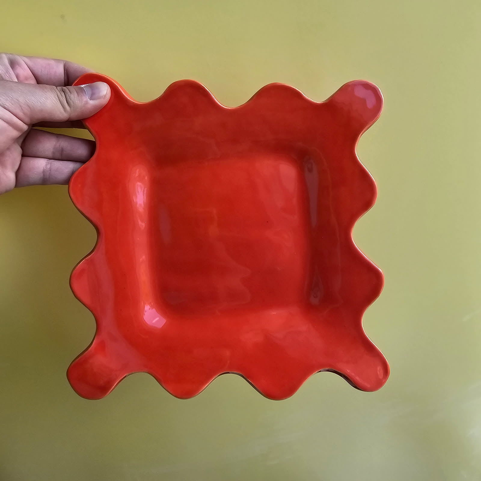 CHERRY SQUARE SQUIGGLE PLATE!